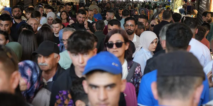 Bursa’nın tarihi mekanlarında adım atacak yer kalmadı