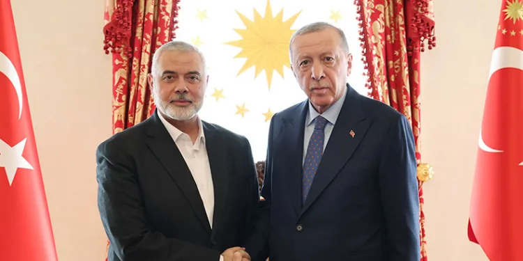 Dolmabahçe’de Erdoğan-Haniye görüşmesi