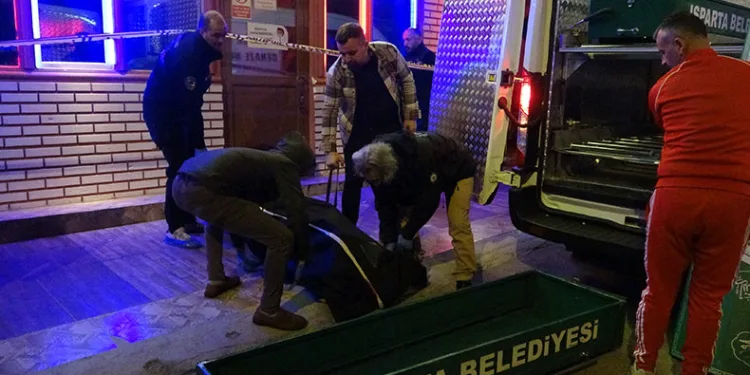 Gece kulübünde silahlı kavga: 1 ölü