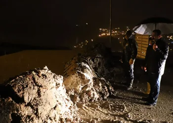 Hakkari’de sel suları ile mücadele çalışması