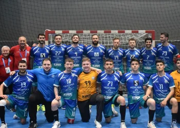Nilüferli hentbolcular farklı kazandı