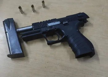 Kurusıkıdan bozma ruhsatsız silahla yakalandı