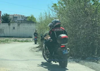 Aranan şahıs polis ekiplerini harekete geçirdi