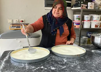Geleneksel bayram lezzeti yoğurtlu kömbe