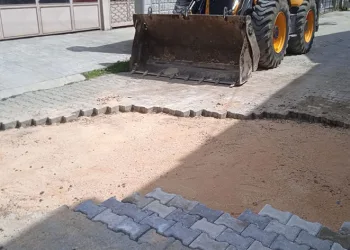 Erenler’de fen işleri ekipleri sahada