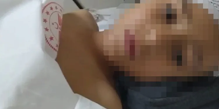 Okula yaptırılan hayrat çeşmenin mermer bloğu çöktü