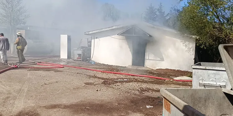 Yediemin otoparkında yangın paniği