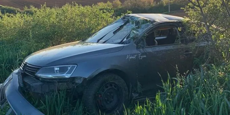 Kontrolden çıkan otomobil takla attı