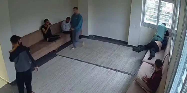 Bakımevindeki dayak dehşeti kamerada
