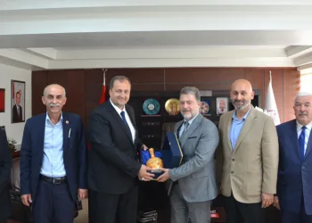 Başkan Usta’dan kurum ziyaretleri