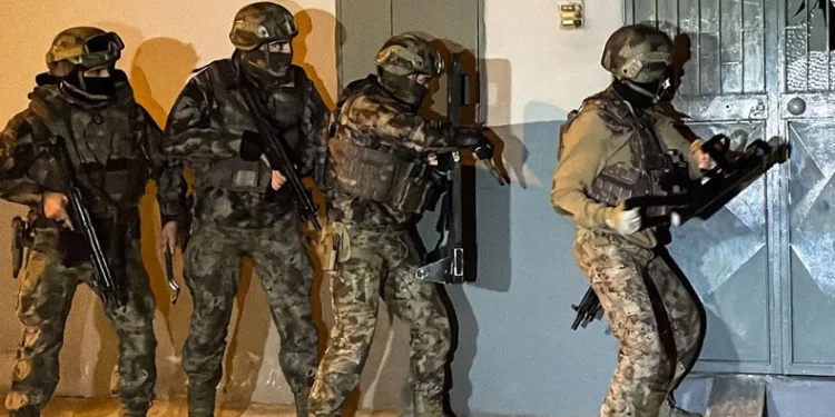 İstanbul’da “Mahzen-34” operasyonu