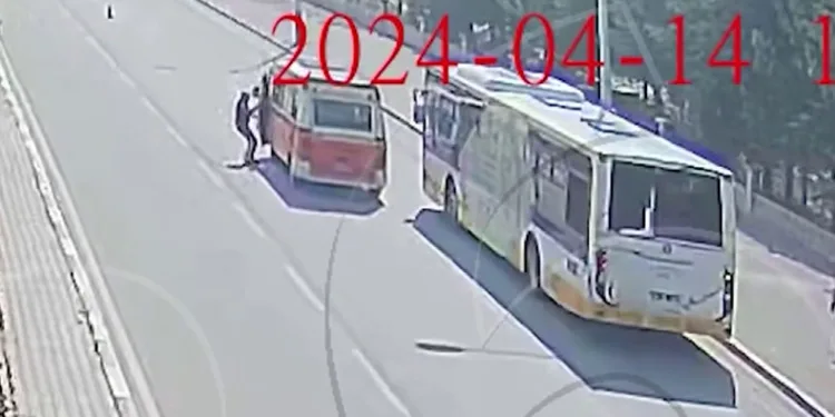 Kaza yapmaktan son anda kurtuldu
