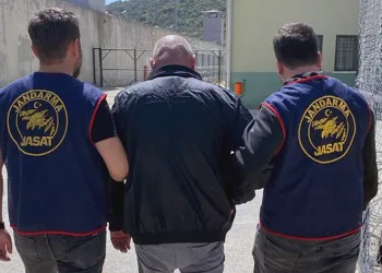 10 yıl kesinleşmiş hapis kararı bulunan şahıs yakalandı