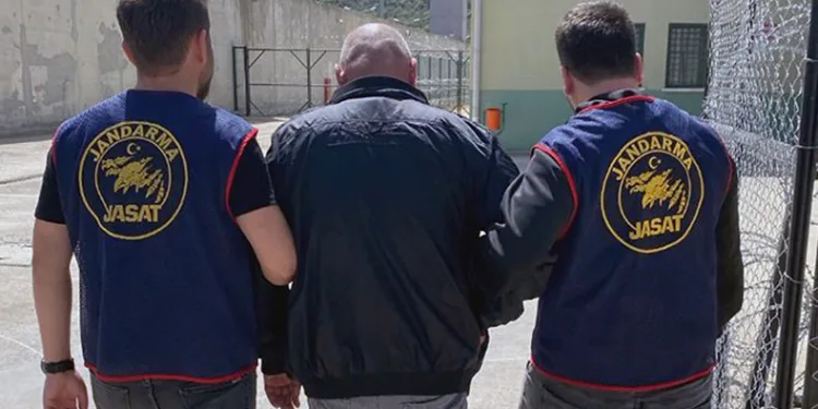 10 yıl kesinleşmiş hapis kararı bulunan şahıs yakalandı