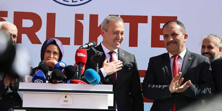 Adem Uzun, görevi devraldı