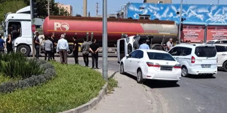 Mardin’de tır, minibüse ve hafif ticari araca çarptı