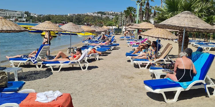 Bodrum sahillerinde bayram hareketliliği