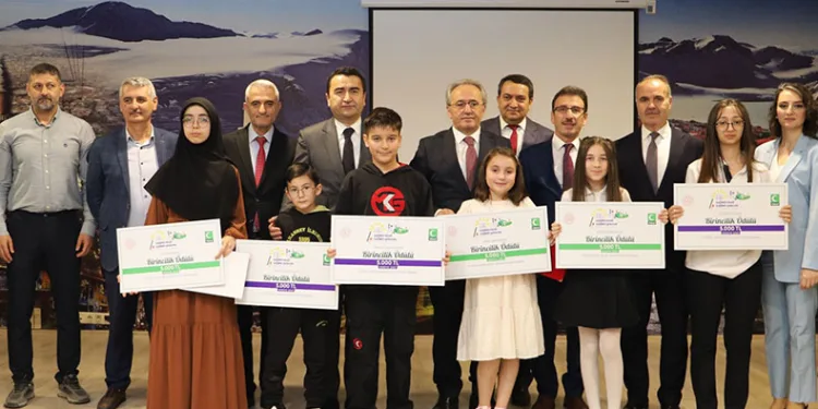 Ödüller sahiplerini buldu