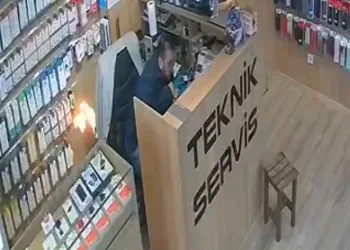 Telefon bataryasının patlama anı kamerada
