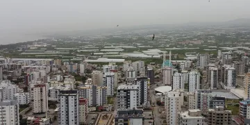 Mersin toz bulutu altında