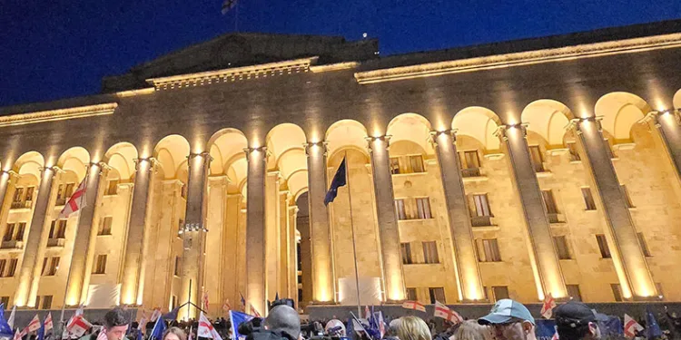 Gürcistan’da, protestolar devam ediyor