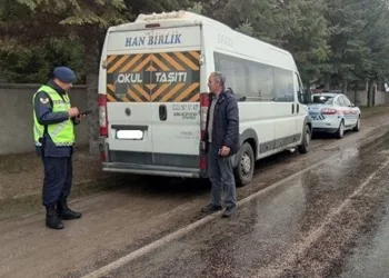 Jandarma okul servislerini denetledi