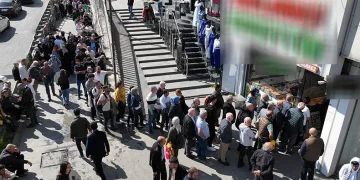 İstanbul’da ucuz baklava kuyruğu