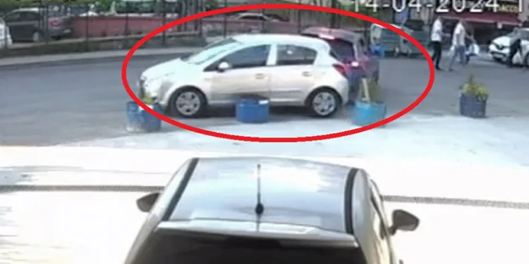 Geri viteste unuttuğu aracıyla kaza yaptı