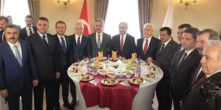 Bursa protokolü bayramlaştı