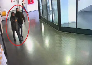 Fabrikaya işçi gibi geldiler, kumaşlarla birlikte çıktılar