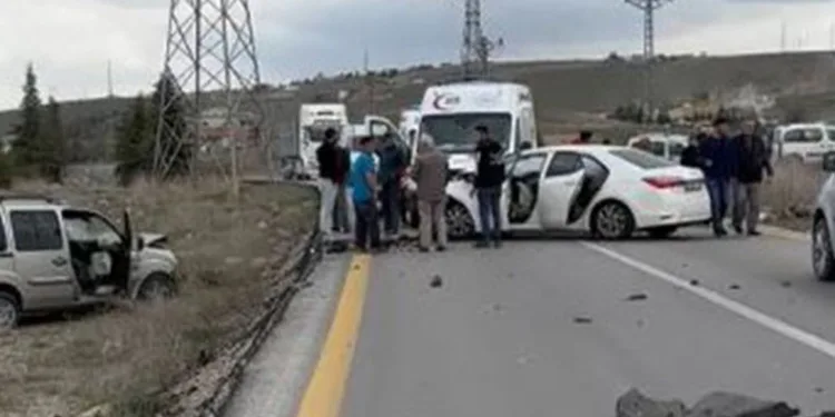 Başkentte kaza: 1’i ağır 5 yaralı