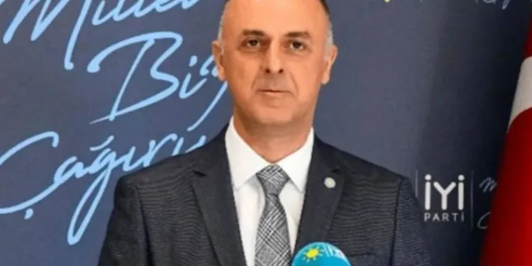 İYİ Parti İzmir Milletvekili Özlale partisinden istifa etti