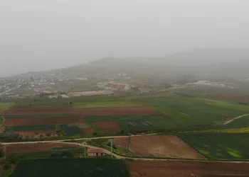 Ülkenin batısını saran çöl tozu havadan görüntülendi