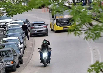 Bursa’da kural ihlali yapan sürücülere anlık fotoğrafla uyarı
