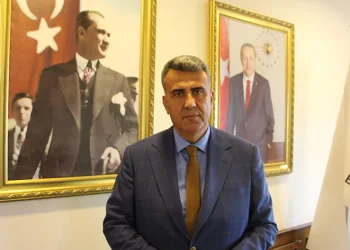 Rakipsiz başkan 6’ncı kez mazbatasını aldı