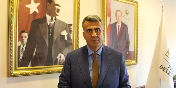 Rakipsiz başkan 6’ncı kez mazbatasını aldı