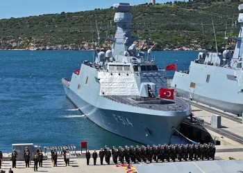 TCG Kınalıada Foça’dan Japonya seferine çıktı