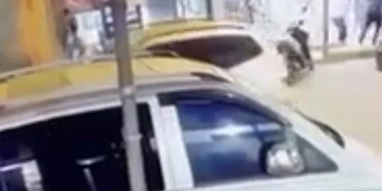 İstanbul’da kıraathane önünde silahlı saldırı