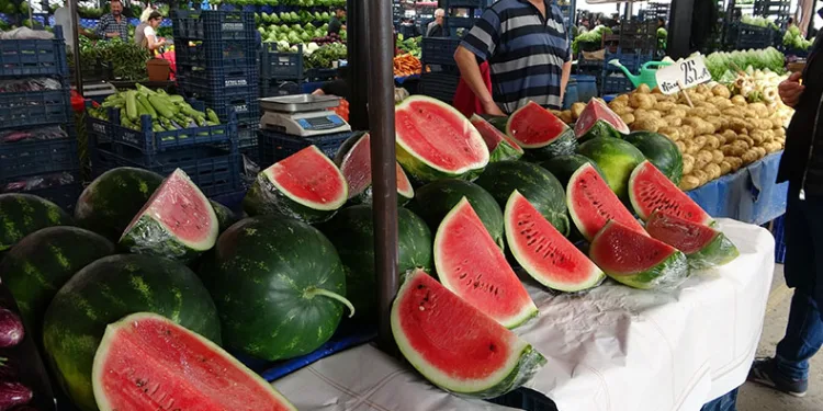 Havalar ısındı pazarda fiyatlar düştü