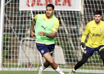 Fenerbahçe, Adana Demirspor maçı hazırlıklarını sürdürdü