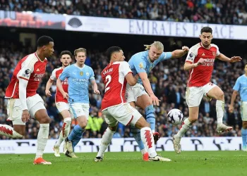 Manchester City – Arsenal maçında kazanan çıkmadı: Yeni lider Liverpool
