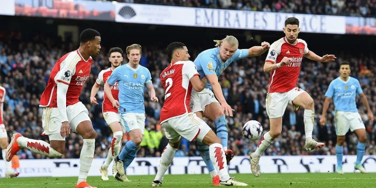 Manchester City – Arsenal maçında kazanan çıkmadı: Yeni lider Liverpool