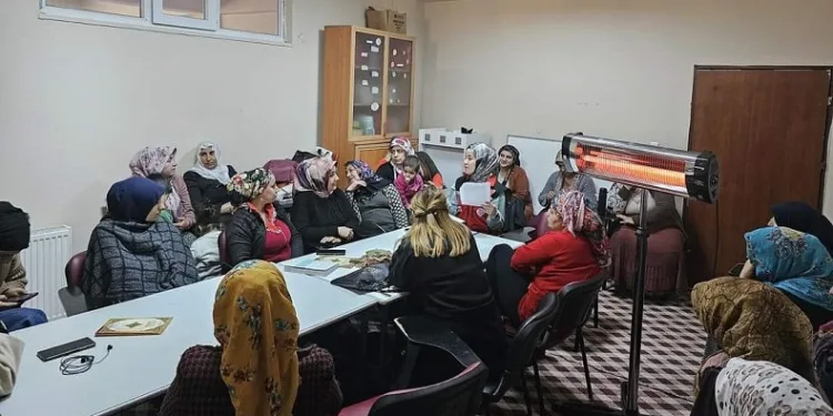 Siirt’te kadınlara aile bütçesi eğitimi verildi