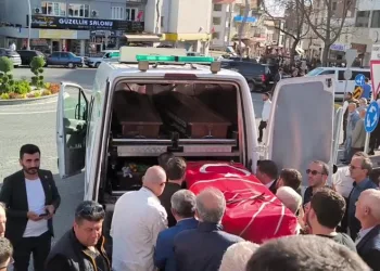 CHP’nin çöken balkonundan düşüp ölen ilçe başkan yardımcısı toprağa verildi