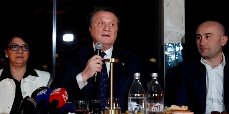 Beşiktaş Başkanı Hasan Arat: “Yönetimler, denetlenebilir hale geldiğinde Türk futbolu kurtulabilir”