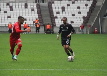 Elazığspor, Efeler 09 SFK deplasmanında