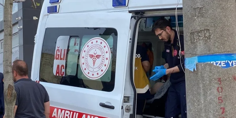 Tabancasını temizlerken kendini yaraladı