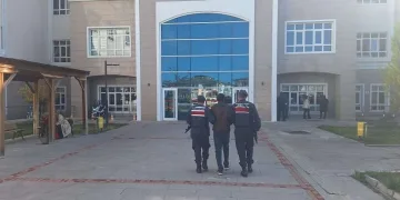 Burdur’da asayiş uygulamalarında yakalanan 13 firari hükümlü cezaevine gönderildi