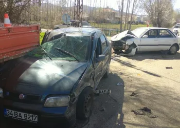 Bingöl’de trafik kazası: 6 yaralı