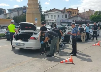 Çorum’da kurallara uymayan sürücülere ceza yağdı